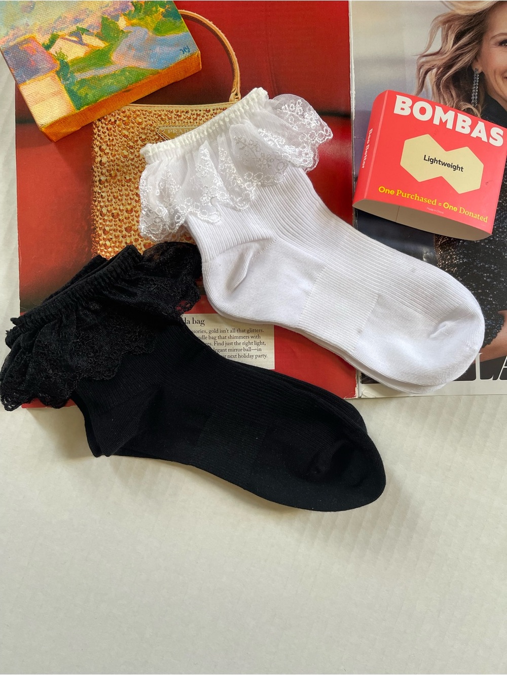 Bombas Lightweight Ruffle Ankle Socks - White & Black